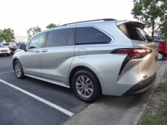 Used 2021  Toyota Sienna LE FWD 8-Passenger at CarloanExpress&period;Com near Hampton&comma; VA