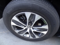 Used 2023  Toyota Highlander FWD &lpar;Natl&rpar; at CarloanExpress&period;Com near Hampton&comma; VA