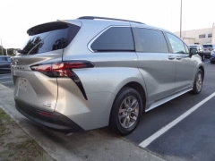 Used 2021  Toyota Sienna LE FWD 8-Passenger at CarloanExpress&period;Com near Hampton&comma; VA