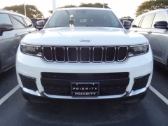 Used 2022  Jeep Grand Cherokee L Limited 4x4 at CarloanExpress&period;Com near Hampton&comma; VA