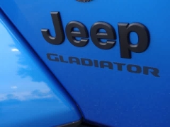 Used 2021  Jeep Gladiator Willys 4x4 at CarloanExpress&period;Com near Hampton&comma; VA