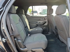 Used 2023  Chevrolet Traverse AWD 4dr LT Cloth w&sol;1LT at CarloanExpress&period;Com near Hampton&comma; VA