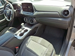 Used 2024  Chevrolet Blazer FWD 4dr LT w&sol;2LT at CarloanExpress&period;Com near Hampton&comma; VA