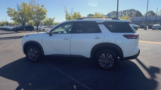 Used 2024  Nissan Pathfinder SV 2WD at CarloanExpress&period;Com near Hampton&comma; VA
