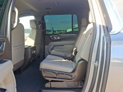 Used 2022  GMC Yukon XL 2WD 4dr SLT at CarloanExpress&period;Com near Hampton&comma; VA
