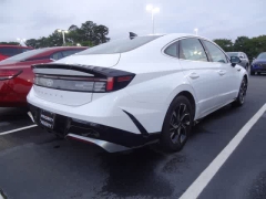 Used 2024  Hyundai Sonata SEL 2&period;5L FWD at CarloanExpress&period;Com near Hampton&comma; VA