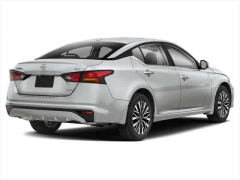 Used 2023  Nissan Altima 2.5 SV Sedan at CarloanExpress.Com near Hampton, VA
