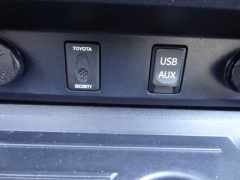 Used 2018  Toyota Tundra 4WD CrewMax 5.5' Bed 5.7L (Natl) at CarloanExpress.Com near Hampton, VA