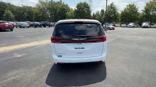 Used 2025  Chrysler Pacifica Select FWD at CarloanExpress&period;Com near Hampton&comma; VA