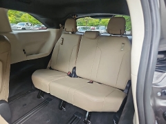 Used 2021  Toyota Sienna XLE FWD &lpar;Natl&rpar; at CarloanExpress&period;Com near Hampton&comma; VA