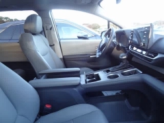 Used 2022  Toyota Sienna XLE AWD 7-Passenger at CarloanExpress.Com near Hampton, VA