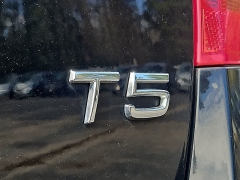 Used 2015  Volvo V60 4d Wagon FWD &lpar;2015&period;5&rpar; T5 Premier at CarloanExpress&period;Com near Hampton&comma; VA