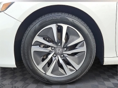 Used 2020  Honda Accord Hybrid 4d Sedan Touring at CarloanExpress.Com near Hampton, VA