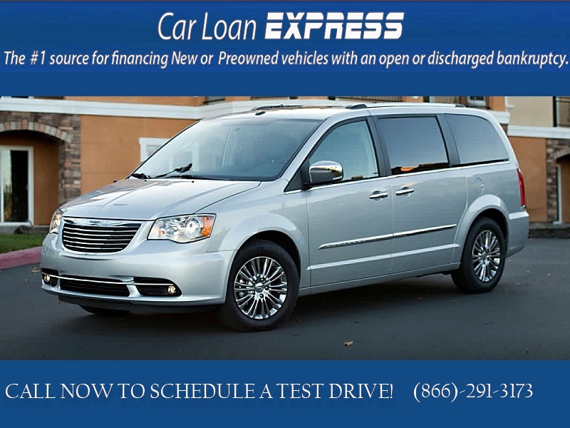 Used 2015  Chrysler Town & Country 4d Wagon Touring at CarloanExpress.Com near Hampton, VA