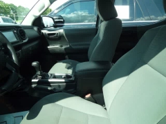 Used 2018  Toyota Tacoma Double Cab 5' Bed I4 4x2 AT &lpar;Natl&rpar; at CarloanExpress&period;Com near Hampton&comma; VA