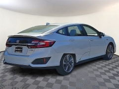 Used 2019  Honda Clarity Plug-In Hybrid 4d Sedan at CarloanExpress.Com near Hampton, VA