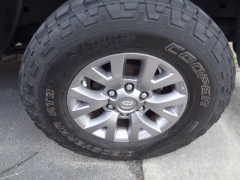 Used 2016  Toyota Tacoma 4WD Double Cab V6 &lpar;Natl&rpar; at CarloanExpress&period;Com near Hampton&comma; VA