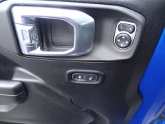 Used 2021  Jeep Gladiator Willys 4x4 at CarloanExpress&period;Com near Hampton&comma; VA