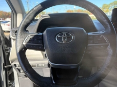 Used 2021  Toyota Sienna FWD 7-Passenger &lpar;Natl&rpar; at CarloanExpress&period;Com near Hampton&comma; VA