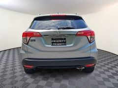 Used 2020  Honda HR-V 4d SUV FWD EX-L at CarloanExpress&period;Com near Hampton&comma; VA