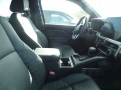 Used 2025  Toyota Tacoma 4WD Double Cab Bed &lpar;Natl&rpar; at CarloanExpress&period;Com near Hampton&comma; VA