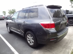 Used 2012  Toyota Highlander 4WD 4dr V6 &lpar;Natl&rpar; at CarloanExpress&period;Com near Hampton&comma; VA