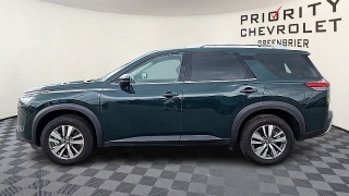 Used 2025  Nissan Pathfinder SL 4WD at CarloanExpress&period;Com near Hampton&comma; VA