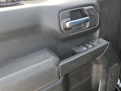 Used 2023  Chevrolet Silverado 1500 4WD Crew Cab 147" Custom at CarloanExpress&period;Com near Hampton&comma; VA