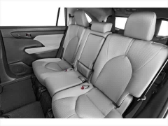 Used 2023  Toyota Highlander FWD &lpar;Natl&rpar; at CarloanExpress&period;Com near Hampton&comma; VA