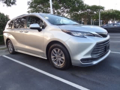 Used 2021  Toyota Sienna LE FWD 8-Passenger at CarloanExpress&period;Com near Hampton&comma; VA
