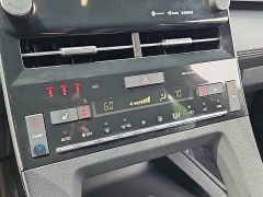 Used 2019  Toyota Avalon Hybrid &lpar;Natl&rpar; at CarloanExpress&period;Com near Hampton&comma; VA