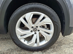 Used 2021  Volkswagen Atlas 3&period;6L V6 SE w&sol;Technology 4MOTION at CarloanExpress&period;Com near Hampton&comma; VA