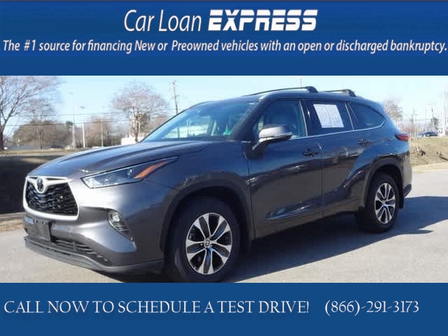 Used 2022  Toyota Highlander XLE AWD at CarloanExpress.Com near Hampton, VA