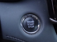 Used 2023  Toyota Highlander FWD &lpar;Natl&rpar; at CarloanExpress&period;Com near Hampton&comma; VA