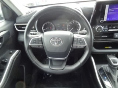 Used 2023  Toyota Highlander FWD &lpar;Natl&rpar; at CarloanExpress&period;Com near Hampton&comma; VA