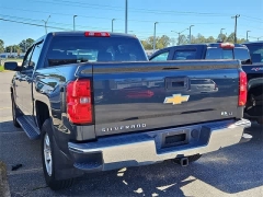 Used 2017  Chevrolet Silverado 1500 2WD Crew Cab 143.5" LT w/1LT at CarloanExpress.Com near Hampton, VA
