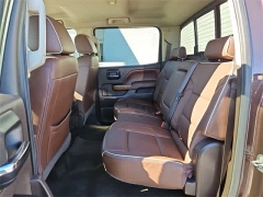 Used 2016  Chevrolet Silverado 1500 4WD Crew Cab 143.5" High Country at CarloanExpress.Com near Hampton, VA