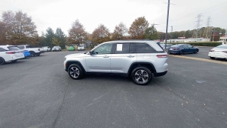Used 2024  Jeep Grand Cherokee 4xe 4x4 at CarloanExpress&period;Com near Hampton&comma; VA
