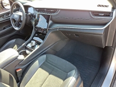 Used 2025  Jeep Grand Cherokee Altitude 4x4 at CarloanExpress&period;Com near Hampton&comma; VA