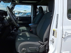 Used 2025  Jeep Wrangler 4xe Sahara 4x4 at CarloanExpress&period;Com near Hampton&comma; VA