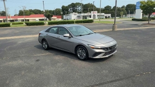 Used 2024  Hyundai Elantra SEL IVT at CarloanExpress&period;Com near Hampton&comma; VA