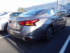 Used 2022  Nissan Altima 2.5 SV Sedan at CarloanExpress.Com near Hampton, VA