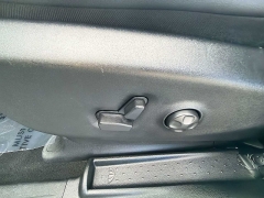 Used 2025  Chrysler Pacifica Select FWD at CarloanExpress&period;Com near Hampton&comma; VA