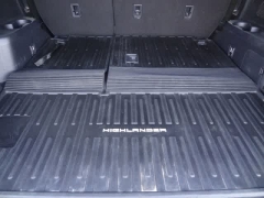 Used 2023  Toyota Highlander FWD &lpar;Natl&rpar; at CarloanExpress&period;Com near Hampton&comma; VA