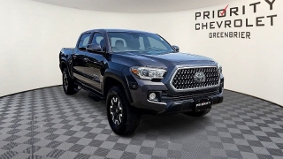 Used 2018  Toyota Tacoma Double Cab 5' Bed V6 4x4 &lpar;Natl&rpar; at CarloanExpress&period;Com near Hampton&comma; VA