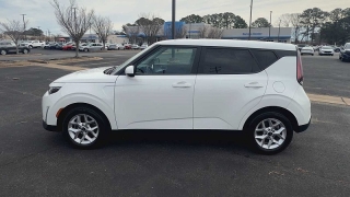 Used 2023  Kia Soul LX IVT at CarloanExpress&period;Com near Hampton&comma; VA