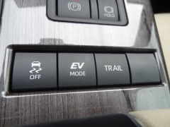 Used 2022  Toyota Highlander Hybrid Platinum AWD at CarloanExpress&period;Com near Hampton&comma; VA