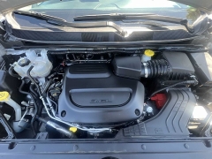 Used 2024  Chrysler Pacifica Touring L FWD at CarloanExpress.Com near Hampton, VA