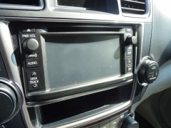 Used 2013  Toyota Highlander 4d SUV AWD Limited at CarloanExpress&period;Com near Hampton&comma; VA