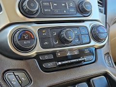 Used 2020  Chevrolet Suburban 4d SUV RWD LT at CarloanExpress.Com near Hampton, VA